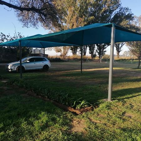 Biekiesvlei Hotel Lichtenburg ภายนอก รูปภาพ