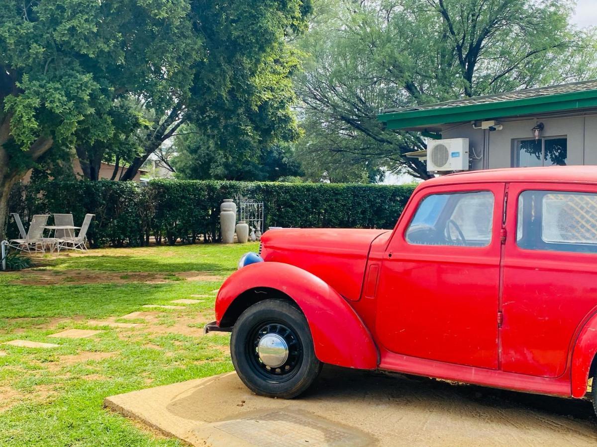 Biekiesvlei Hotel Lichtenburg ภายนอก รูปภาพ