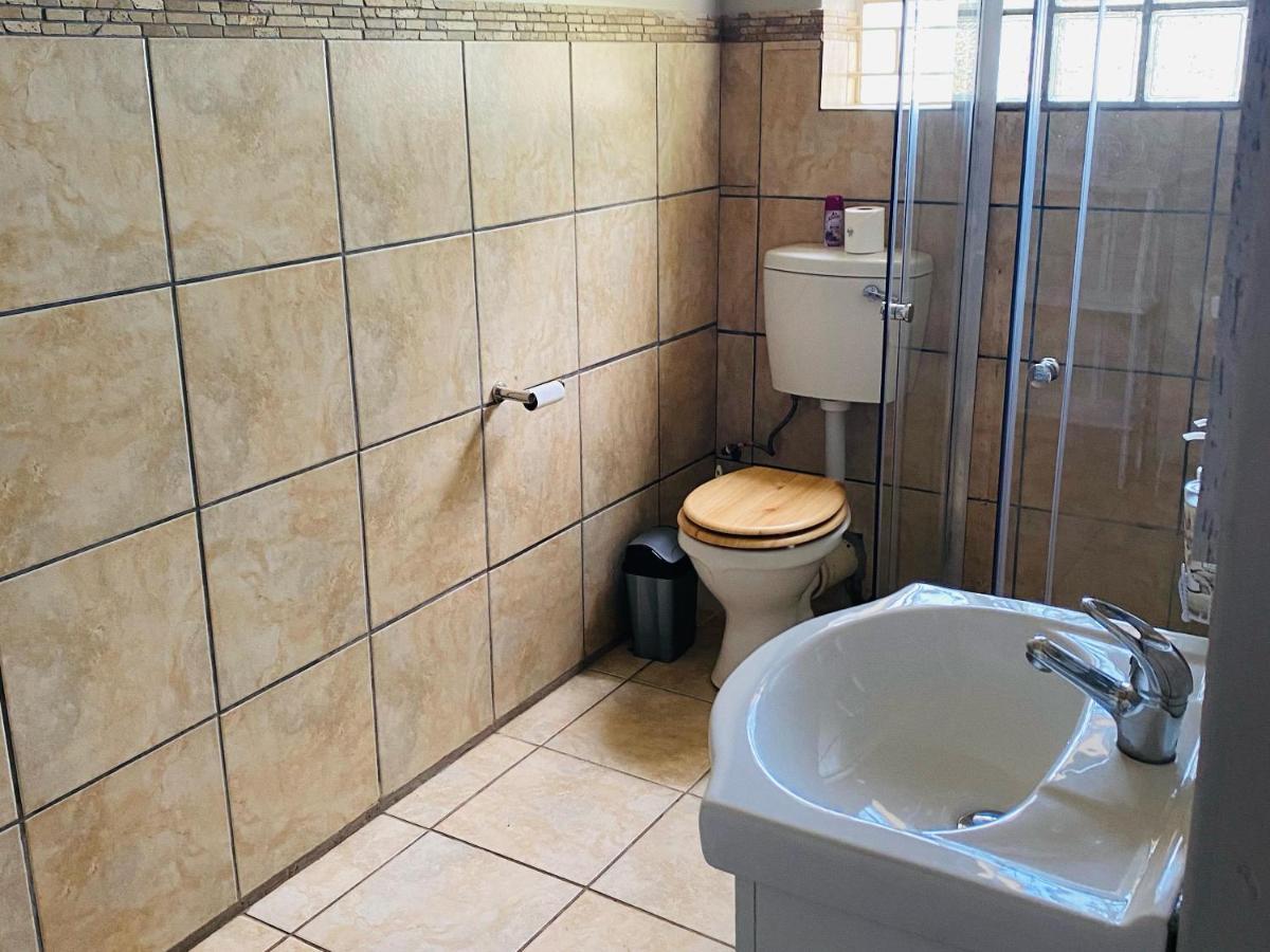Biekiesvlei Hotel Lichtenburg ภายนอก รูปภาพ