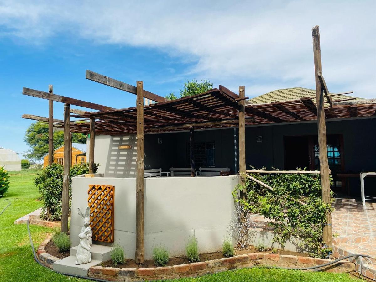 Biekiesvlei Hotel Lichtenburg ภายนอก รูปภาพ