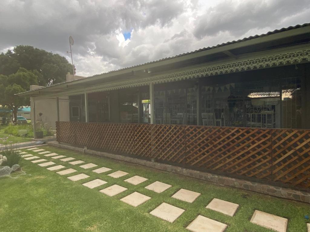 Biekiesvlei Hotel Lichtenburg ภายนอก รูปภาพ